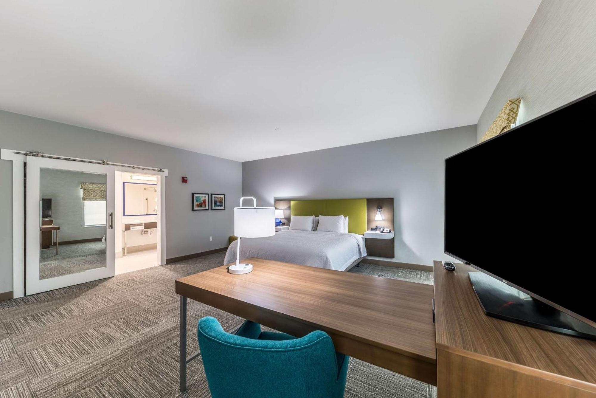 Hampton Inn & Suites Pryor, Ok Pryor Creek Екстериор снимка