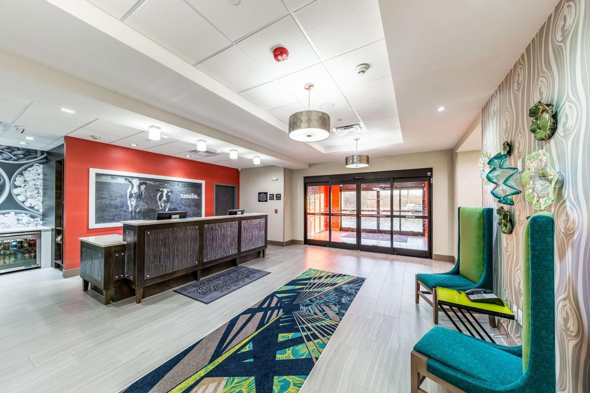 Hampton Inn & Suites Pryor, Ok Pryor Creek Екстериор снимка