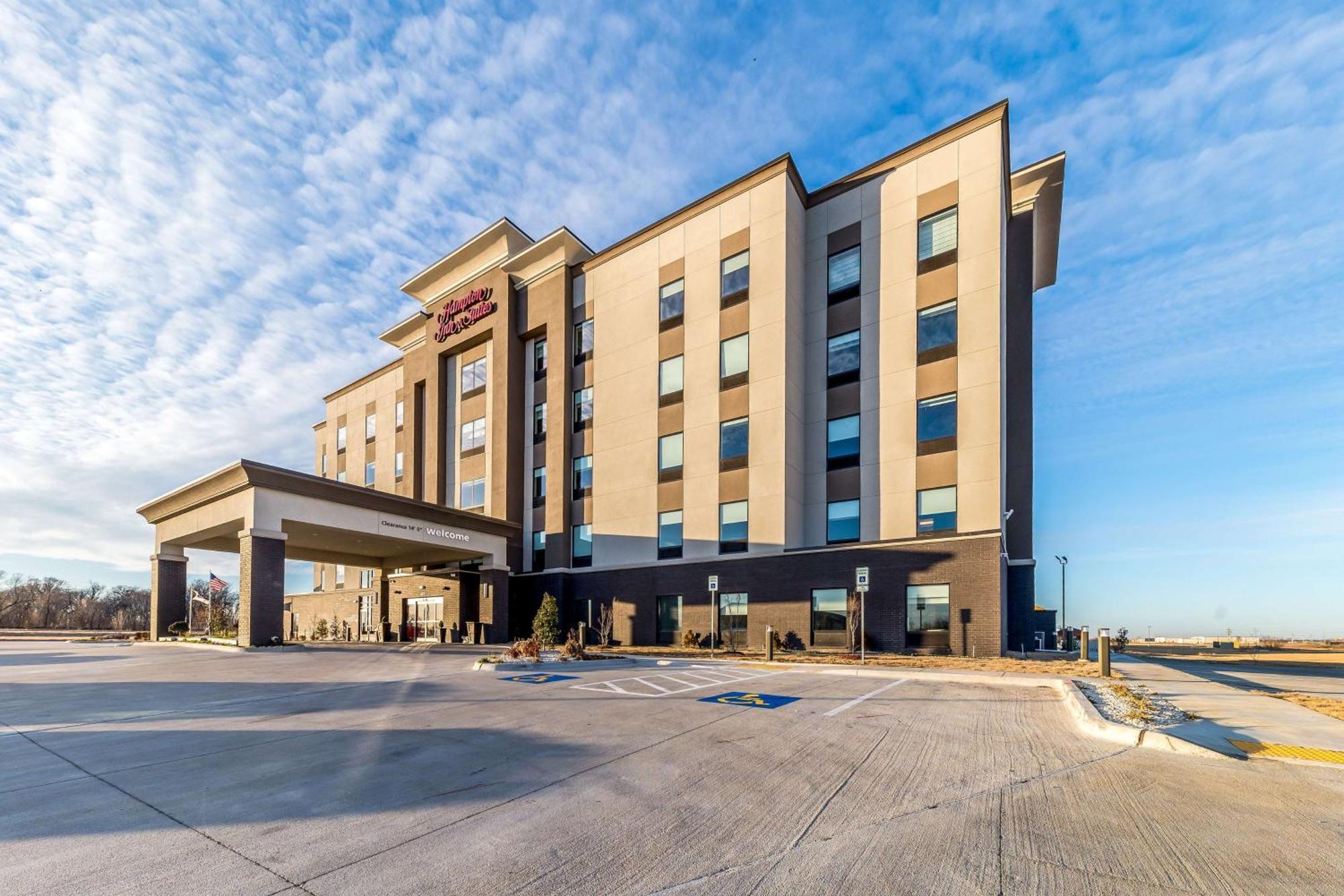 Hampton Inn & Suites Pryor, Ok Pryor Creek Екстериор снимка